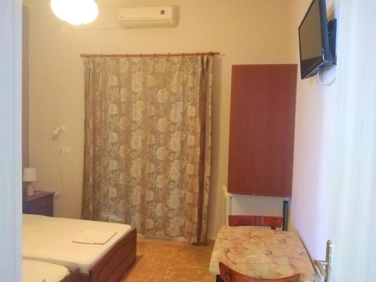 Rooms-Studio Anagnostou Loutrá Edipsoú Eksteriør bilde