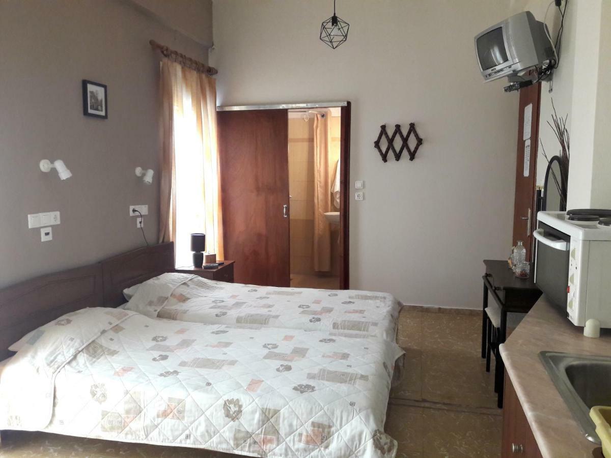 Rooms-Studio Anagnostou Loutrá Edipsoú Eksteriør bilde